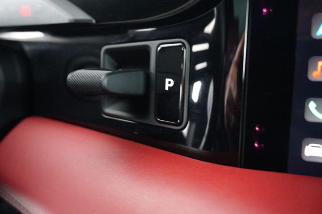 PORSCHE Taycan usata, con Park Distance Control