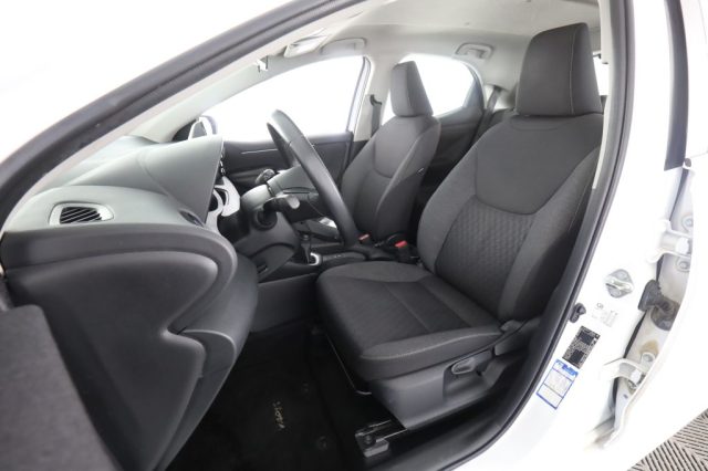 TOYOTA Yaris usata 2