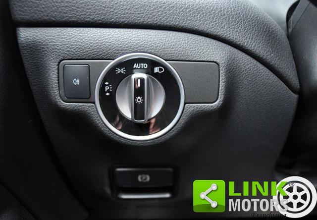 MERCEDES-BENZ CLA 220 usata, con Autoradio digitale