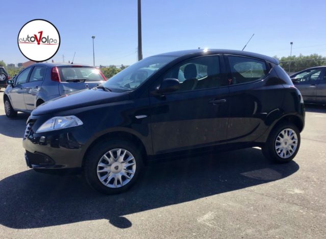 LANCIA Ypsilon usata, con MP3