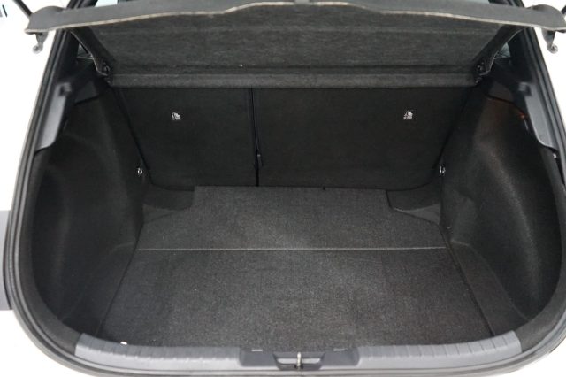 TOYOTA Corolla usata, con Sistema di parcheggio automatico