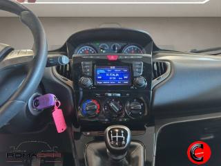 LANCIA Ypsilon usata, con Autoradio digitale