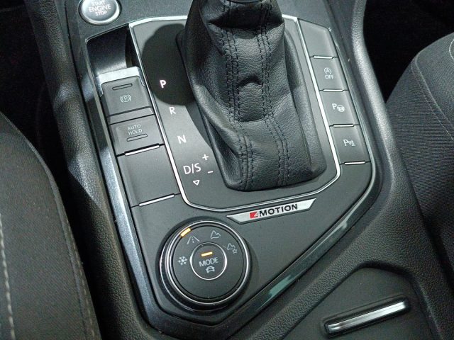 VOLKSWAGEN Tiguan usata, con Sensori di parcheggio posteriori
