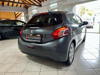 PEUGEOT 208 usata, con Fendinebbia