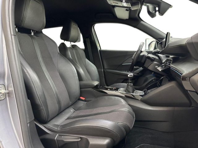 PEUGEOT 2008 usata, con Cruise Control