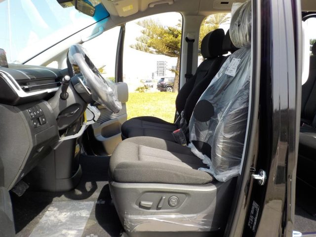 HYUNDAI Staria usata, con Fari LED