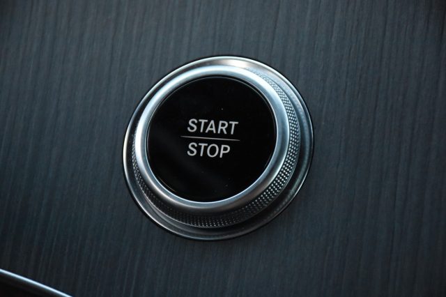 MERCEDES-BENZ EQE usata, con Sensori di parcheggio posteriori