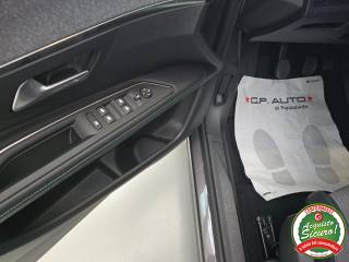 PEUGEOT 3008 usata, con Fari LED