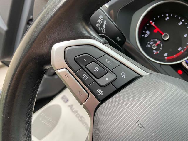 VOLKSWAGEN Tiguan usata, con USB