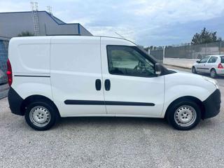 OPEL Combo usata, con Autoradio