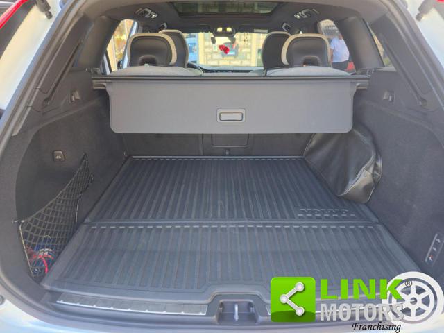 VOLVO XC60 usata, con Park Distance Control