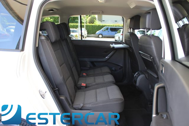 VOLKSWAGEN Touran usata, con Luci diurne LED