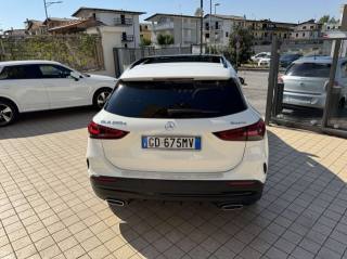 MERCEDES-BENZ GLA 200 usata, con Climatizzatore