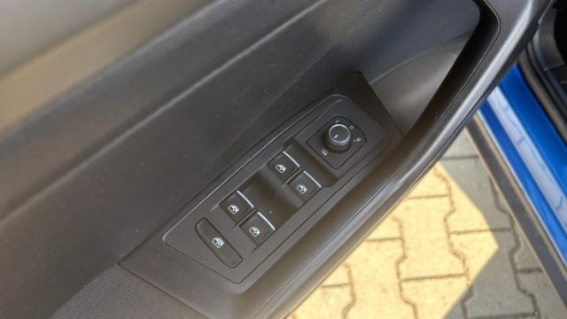 VOLKSWAGEN T-Roc usata, con Climatizzatore