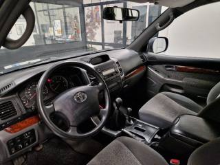 TOYOTA Land Cruiser usata, con Chiusura centralizzata