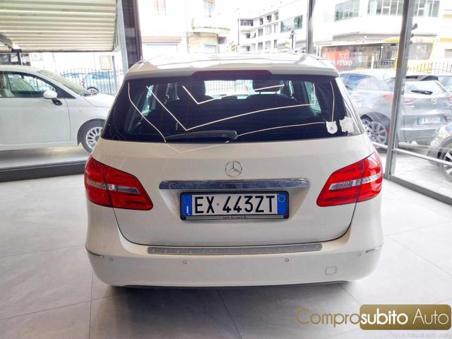 MERCEDES-BENZ B 180 usata, con Autoradio