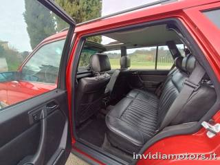 MERCEDES-BENZ E 300 usata, con Servosterzo