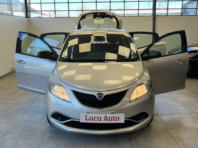 LANCIA Ypsilon usata, con Airbag