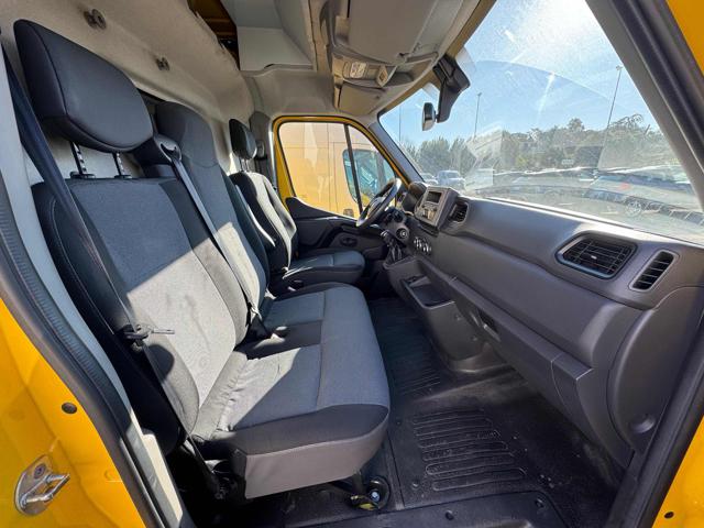 RENAULT Master usata, con Bracciolo