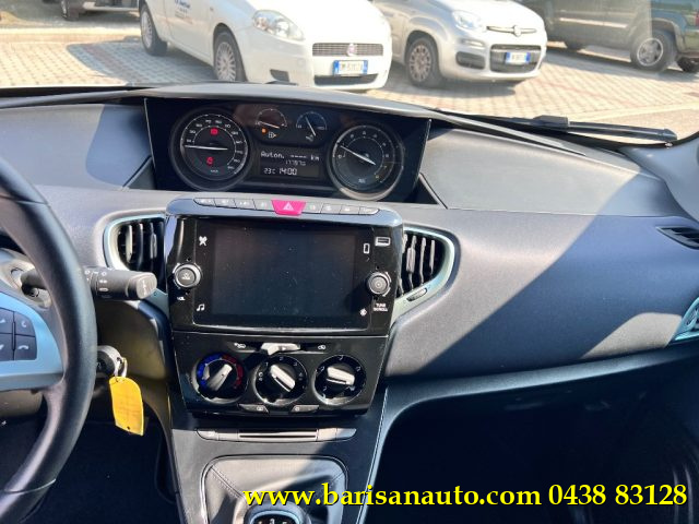 LANCIA Ypsilon usata, con Fendinebbia