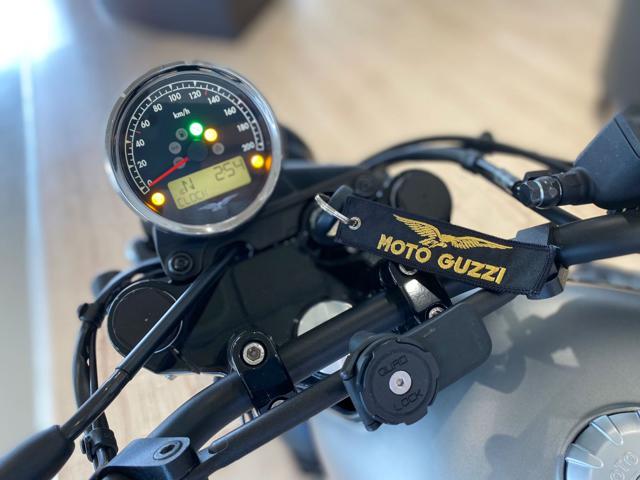 MOTO GUZZI V7 usata 11