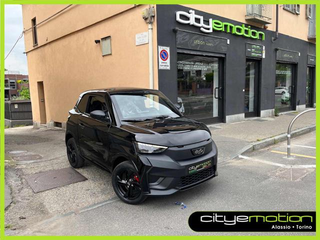 LIGIER JS 50 usata, con Alzacristalli elettrici