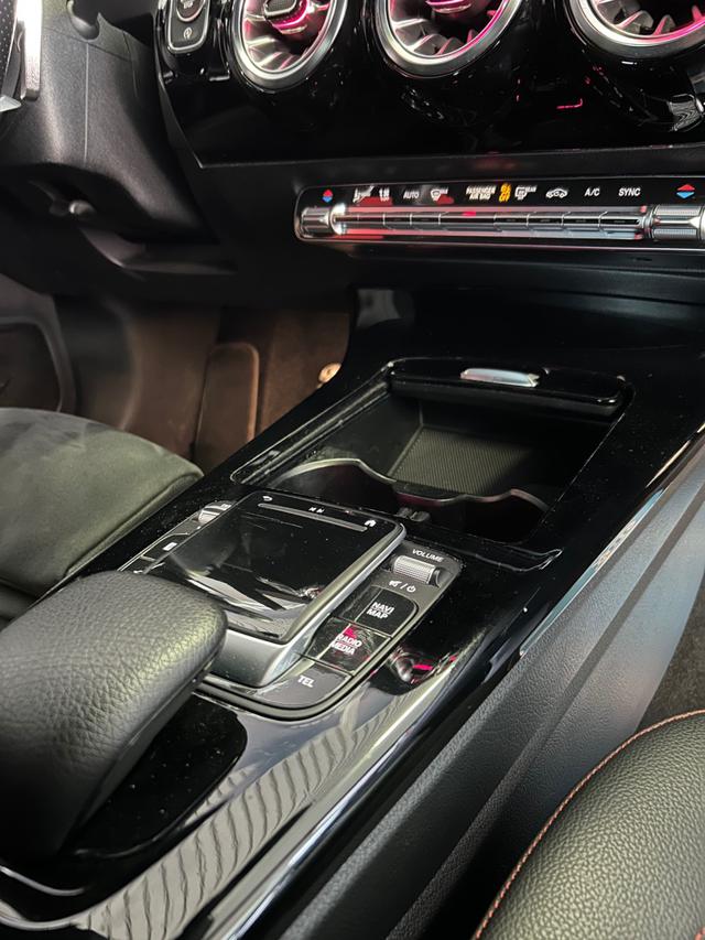 MERCEDES-BENZ A 200 usata, con Specchietti laterali elettrici