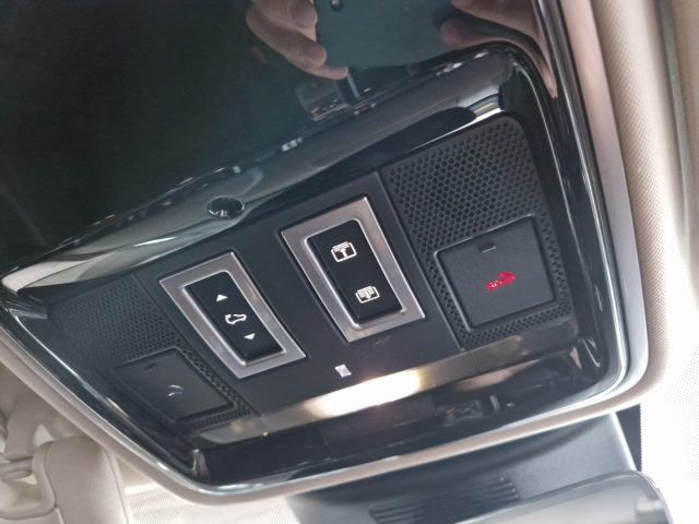 LAND ROVER Range Rover usata, con Luci diurne LED