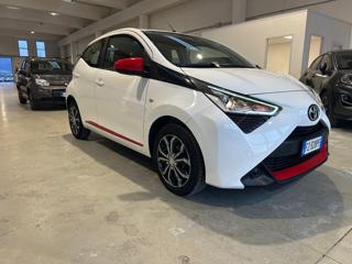 TOYOTA Aygo usata, con Autoradio