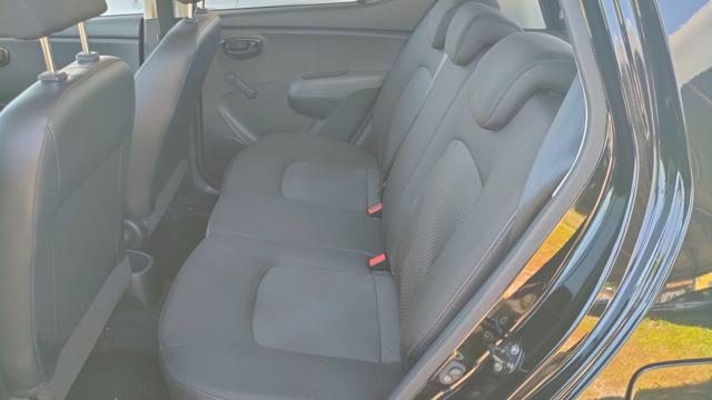 HYUNDAI i10 usata, con MP3