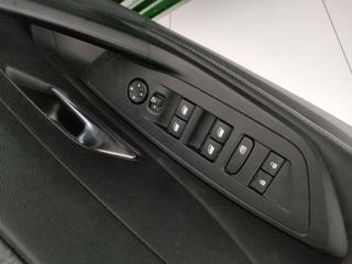 PEUGEOT 308 usata, con Servosterzo