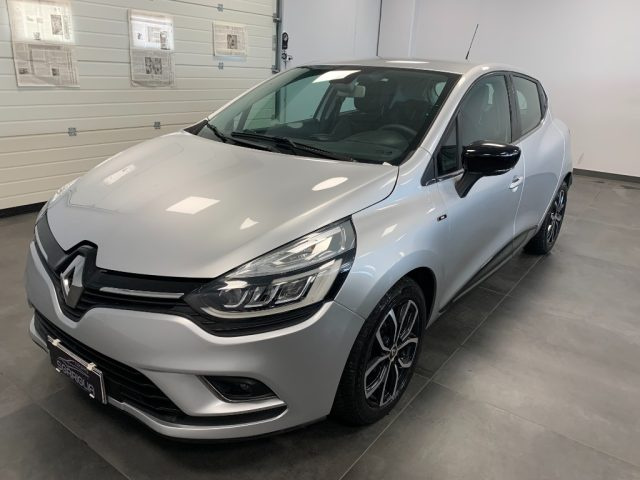 RENAULT Clio usata, con Autoradio digitale