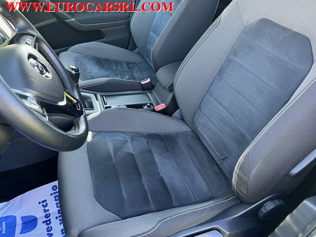 VOLKSWAGEN Golf usata, con Climatizzatore