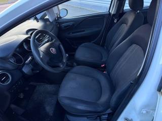 FIAT Punto usata 9