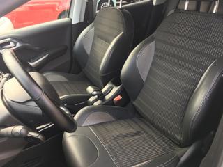 PEUGEOT 2008 usata, con Boardcomputer