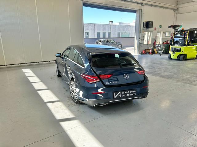 MERCEDES-BENZ CLA 250 usata, con Alzacristalli elettrici