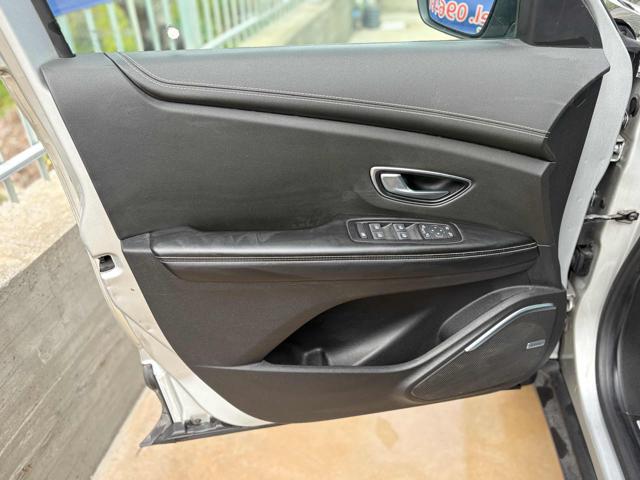 RENAULT Scenic usata 15