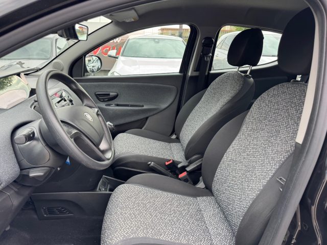 LANCIA Ypsilon usata, con Controllo trazione