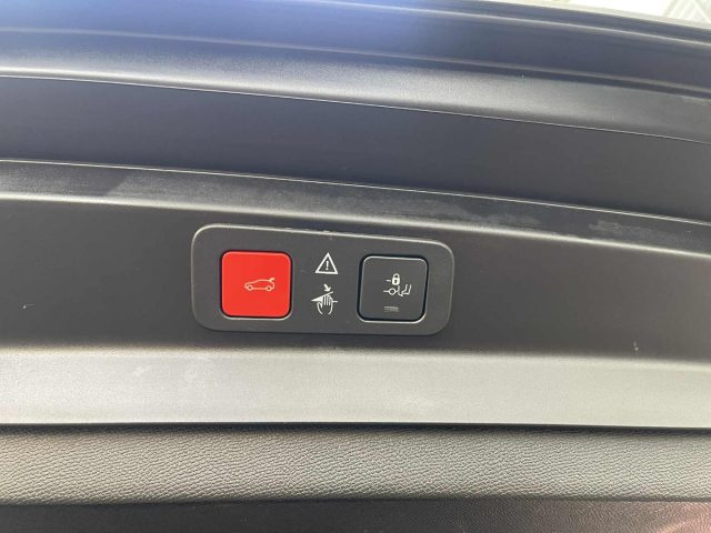 PEUGEOT 5008 usata, con Regolazione elettrica sedili