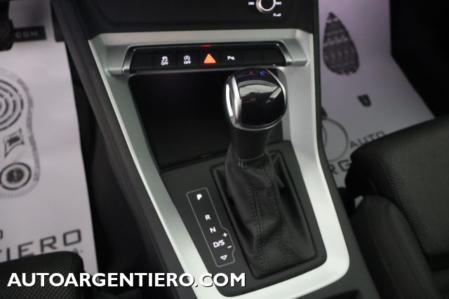 AUDI Q3 usata, con Volante in pelle