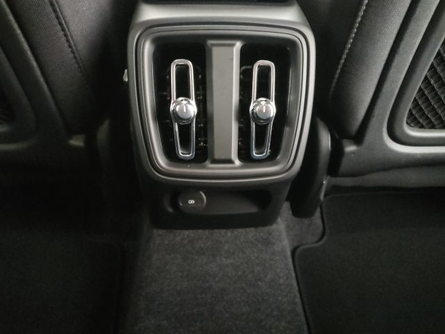 VOLVO XC40 usata, con Luci diurne LED