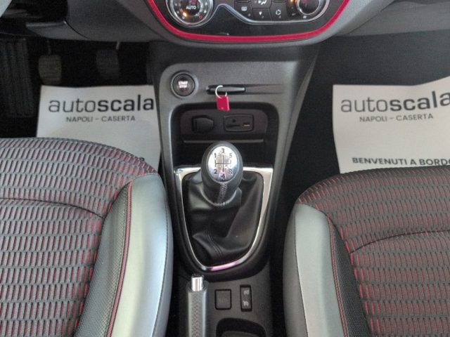 RENAULT Captur usata, con Touch screen