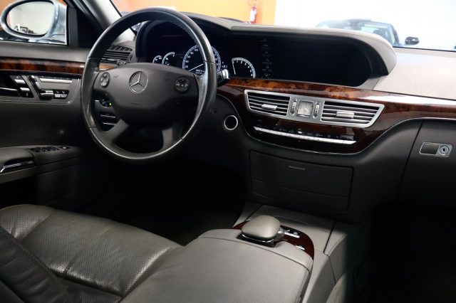 MERCEDES-BENZ S 500 usata, con Cruise Control