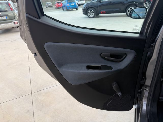 LANCIA Ypsilon usata 18