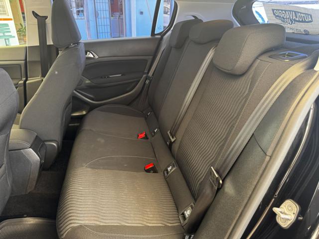 PEUGEOT 308 usata, con Volante multifunzione