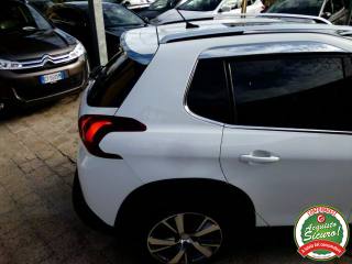 PEUGEOT 2008 usata, con Airbag posteriore