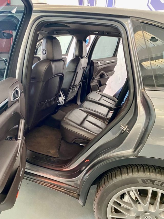 PORSCHE Cayenne usata, con Cruise Control