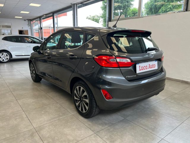 FORD Fiesta usata, con Autoradio