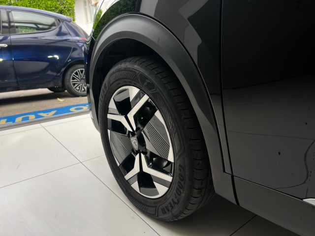 PEUGEOT 2008 usata, con Volante in pelle