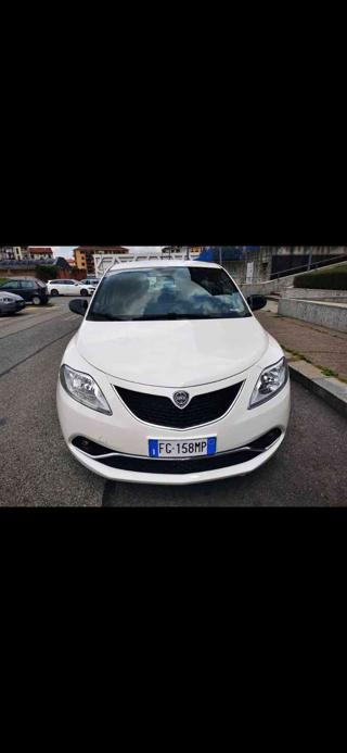 LANCIA Ypsilon usata, con Airbag